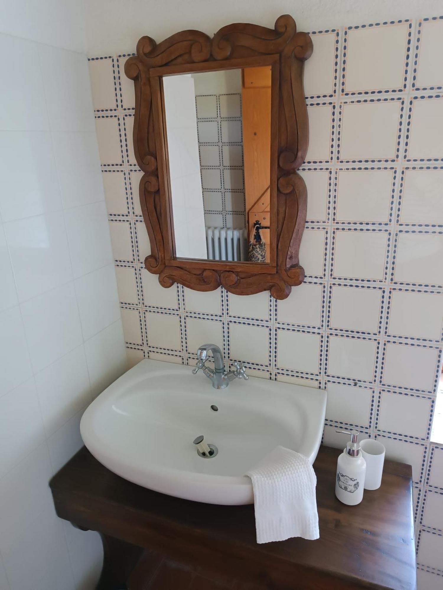 Pilgrim Rooms Губио Екстериор снимка