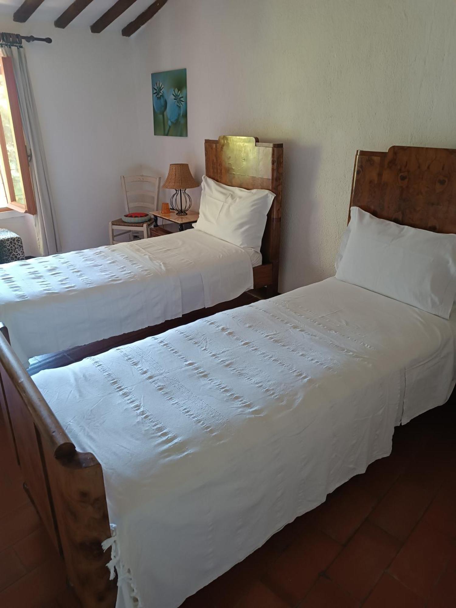 Pilgrim Rooms Губио Стая снимка