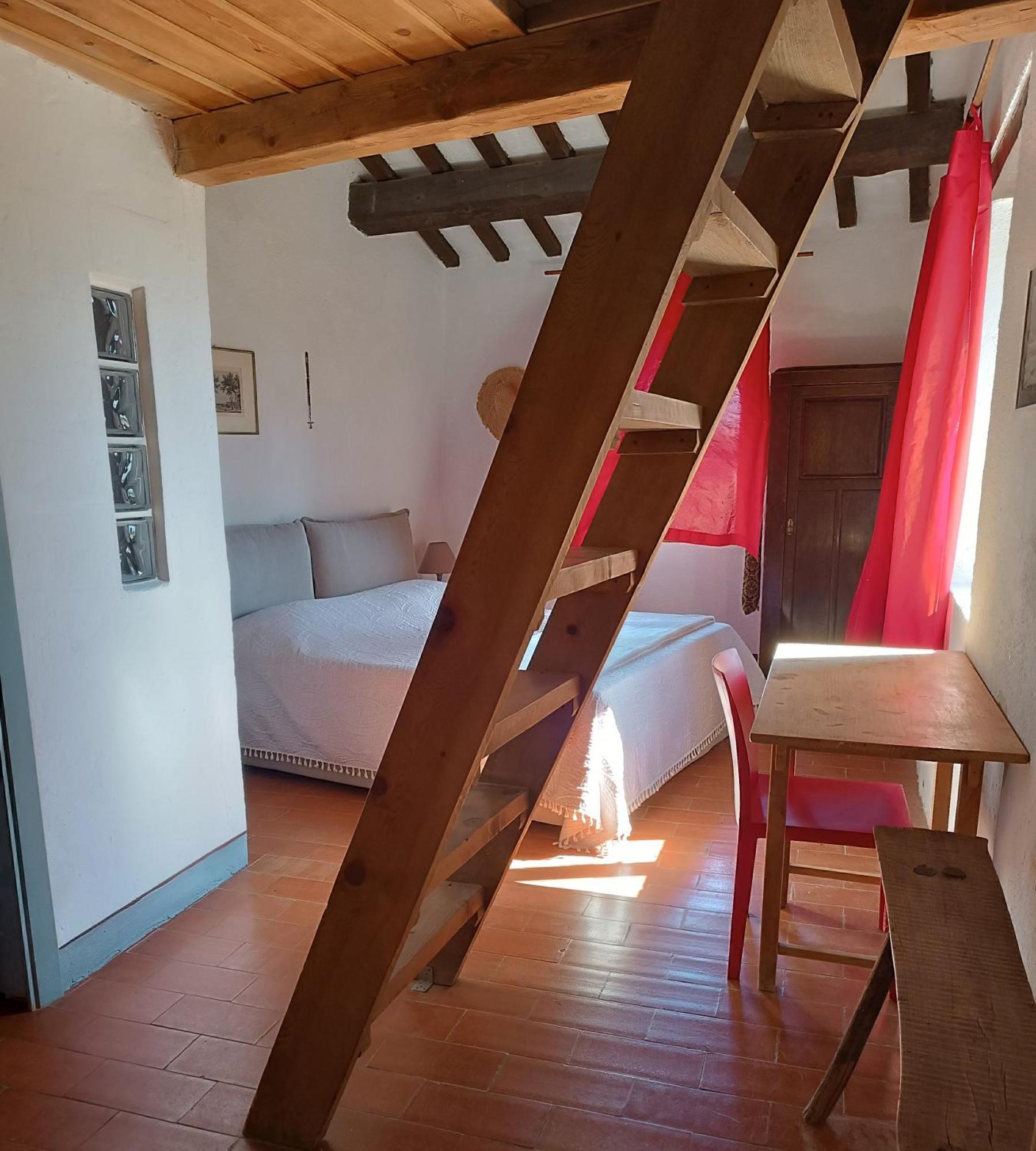 Pilgrim Rooms Губио Стая снимка